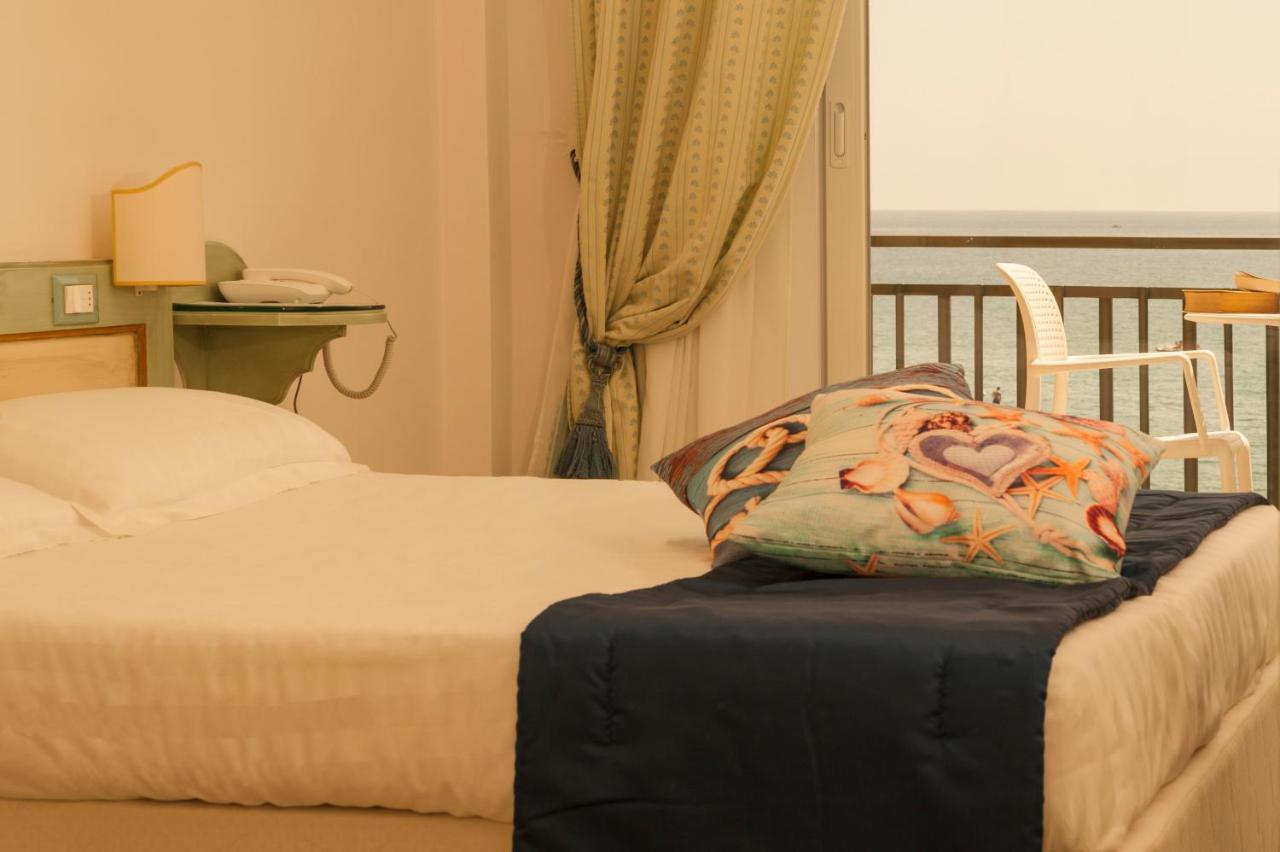 Summit Hotel ガエータ エクステリア 写真